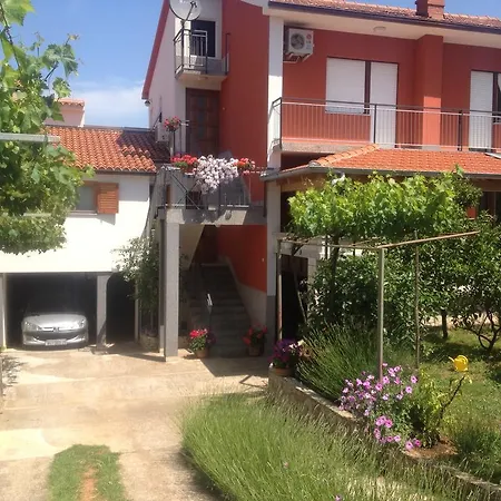 Apartament Alex Pula